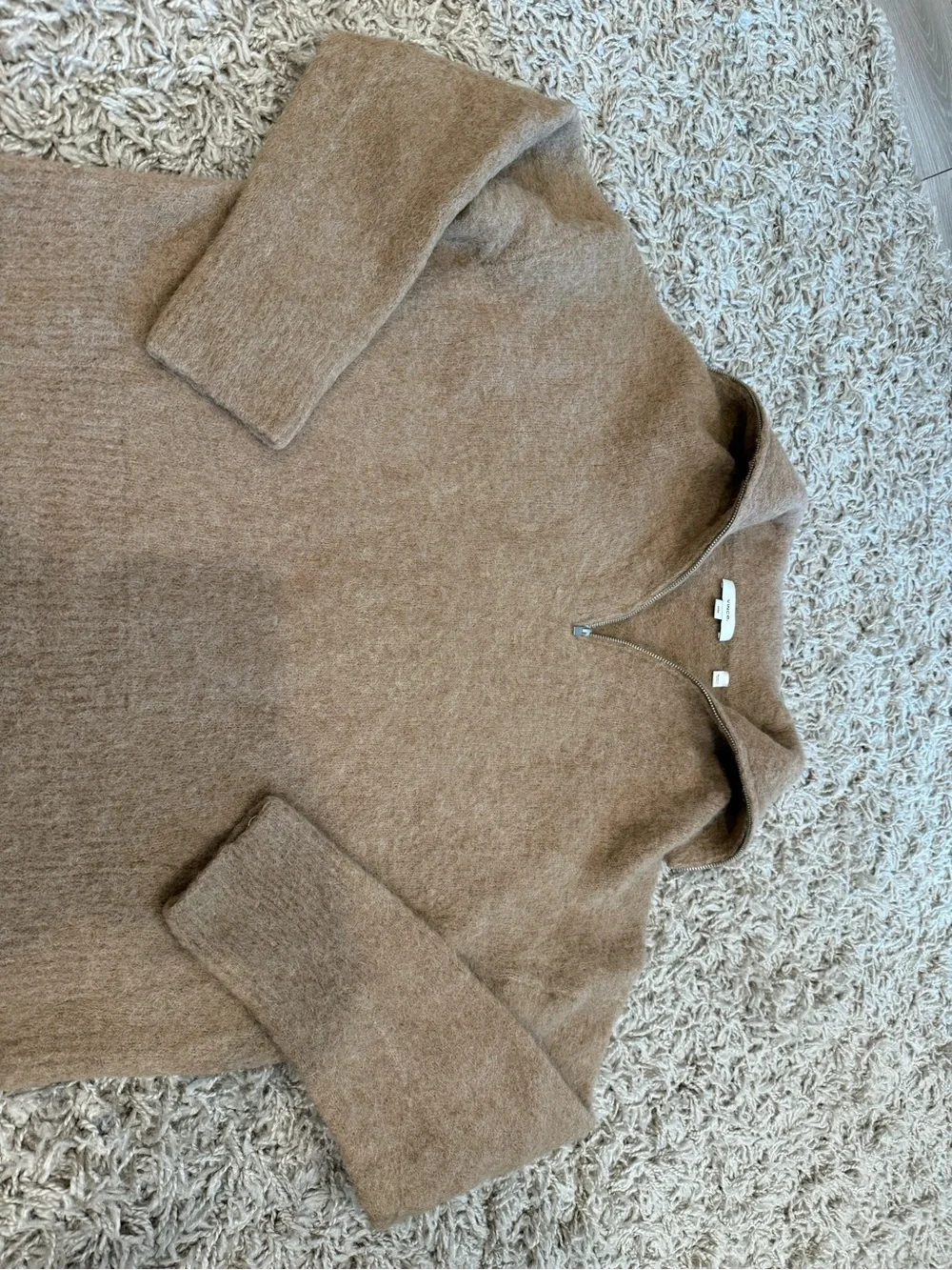 Vince alpaca blend sweater size M in Camel - Picture 3 of 4